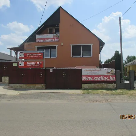 Vadvirag Vendeghaz
