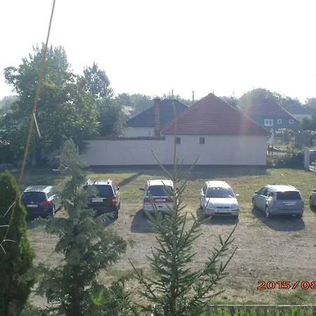 Vadvirag Vendeghaz * Nyíregyháza